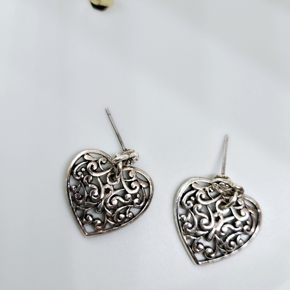 Elegant Silver Tone Heart Earrings - Picture 9 of 15